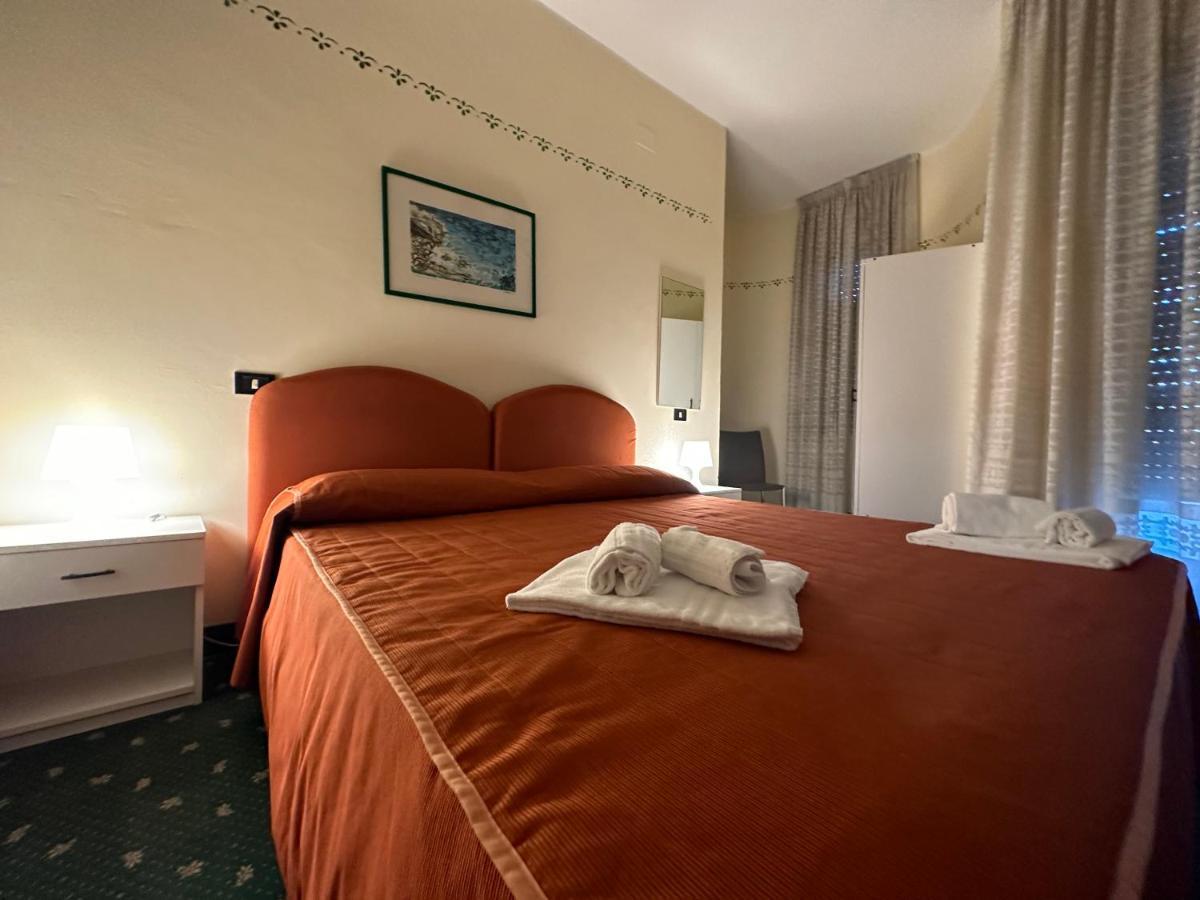 Hotel Atena Cirò Marina Kültér fotó