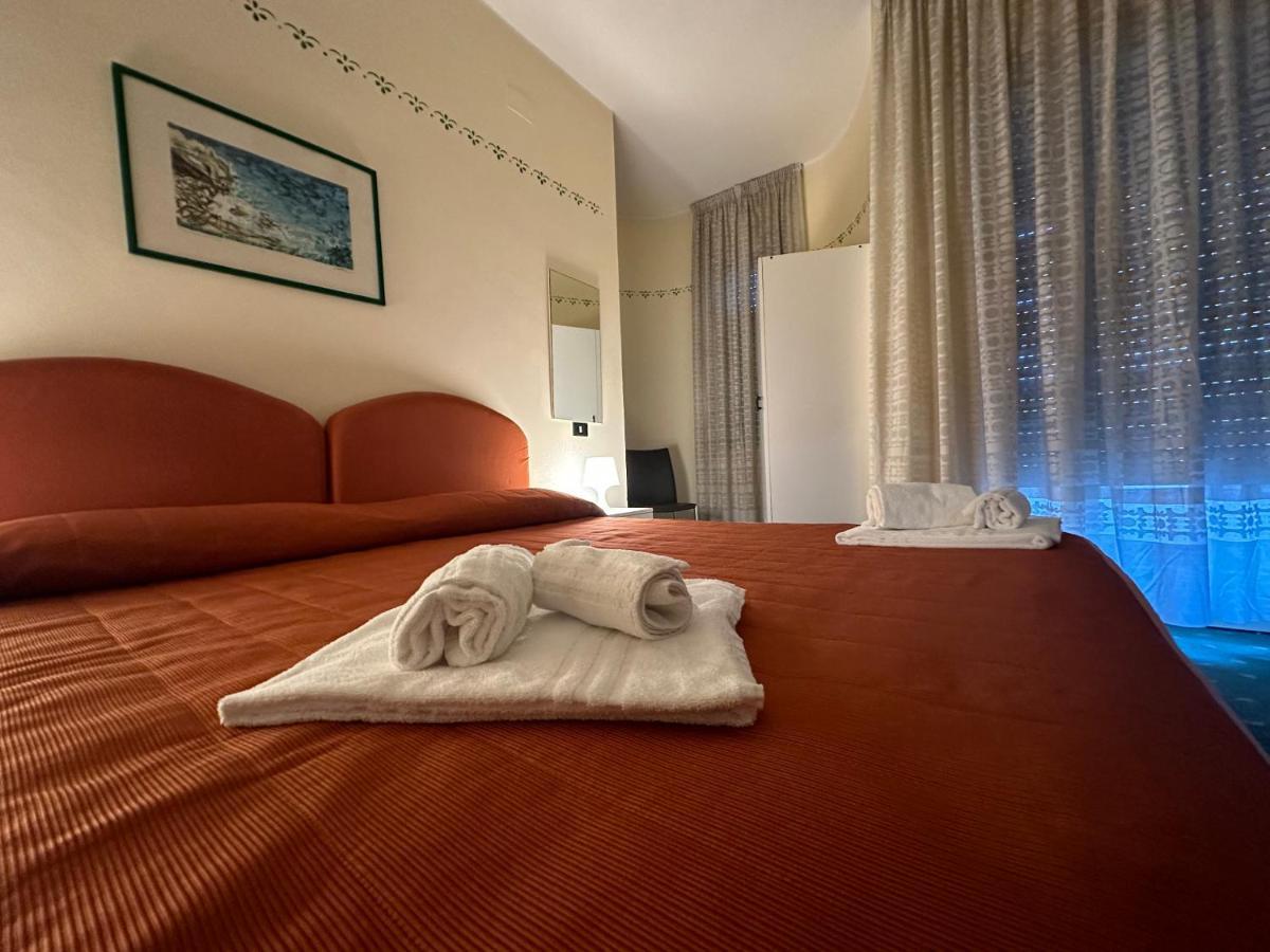 Hotel Atena Cirò Marina Kültér fotó